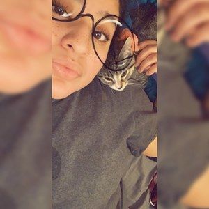 Meet your Posher, Katia